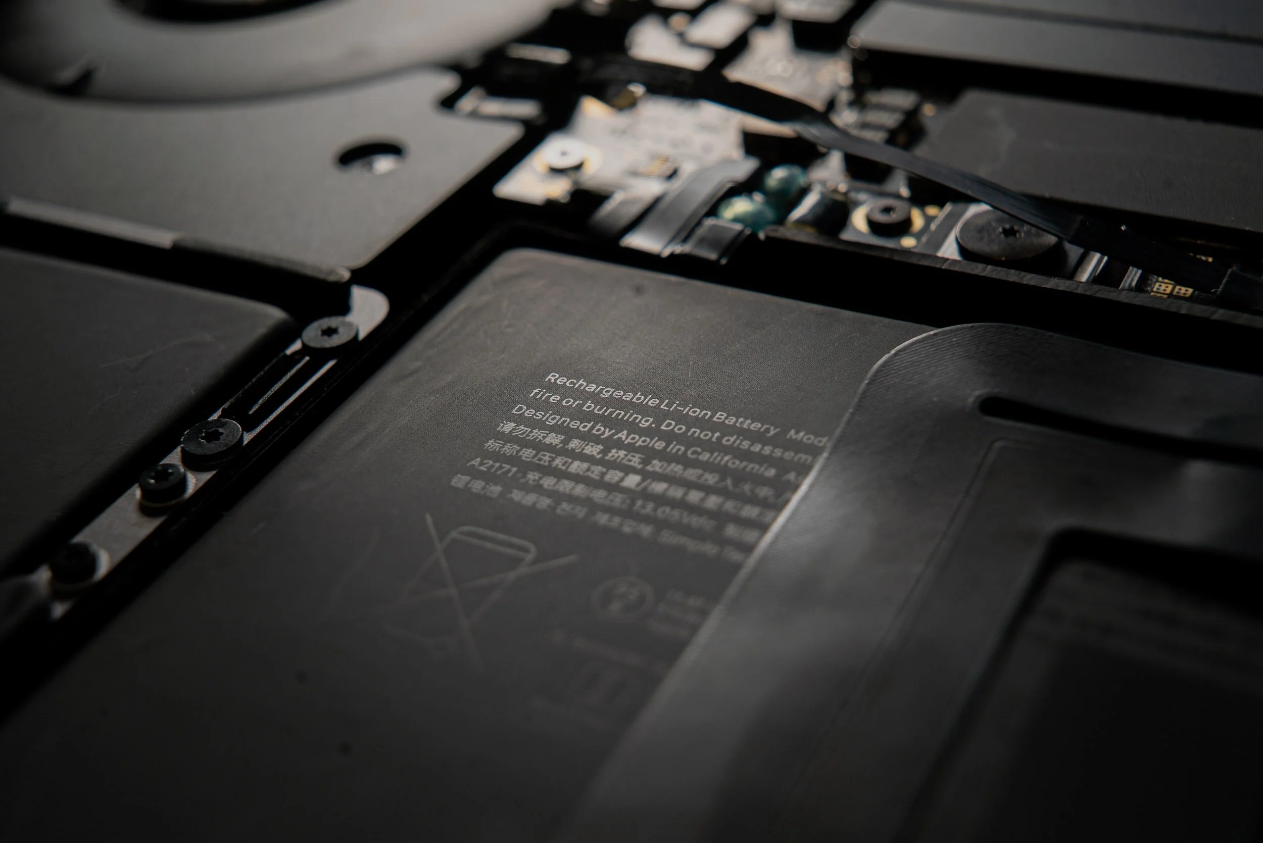 Batteribytte på Mac og PC hos EasyPC