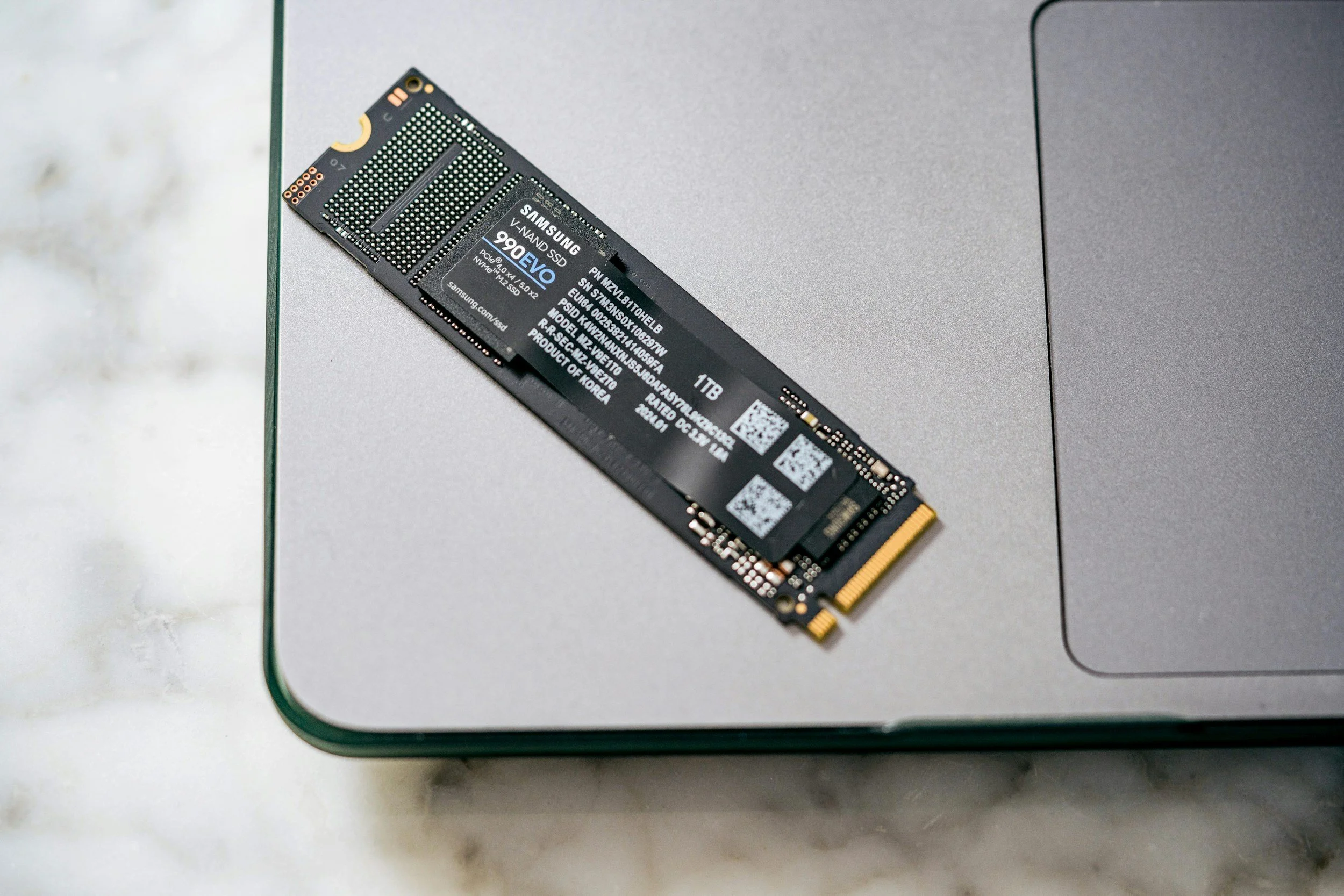 Disk and SSD replacement at EasyPC