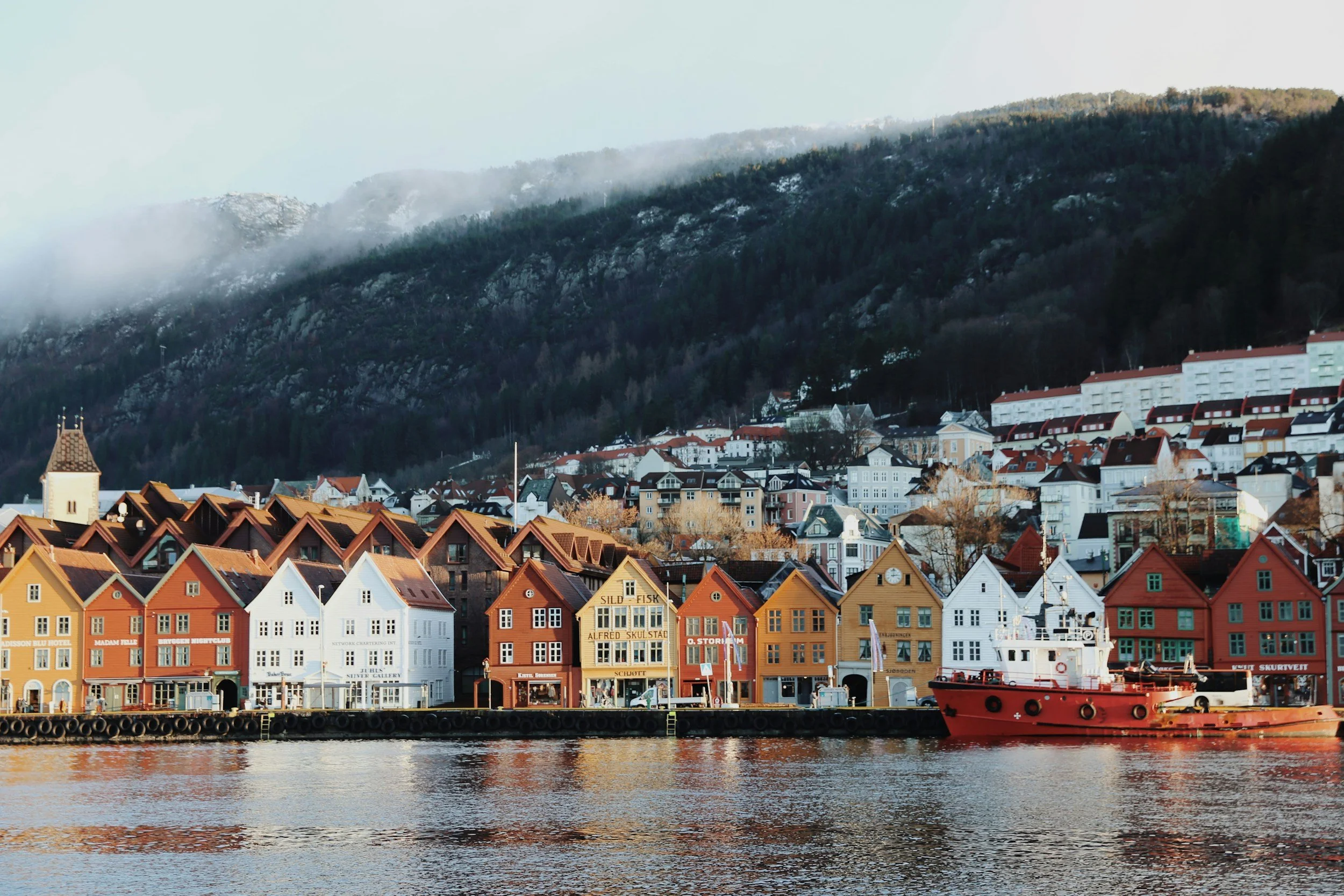 Arbeidsbenk hos EasyPC i Bergen for pc reparasjon